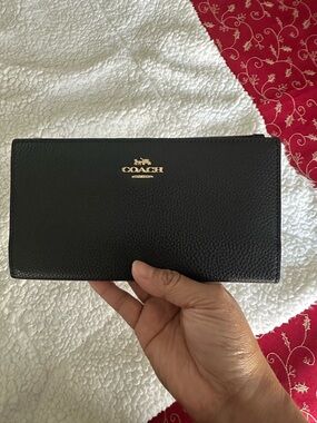 Coach Long slim Zip Wristlet Wallet